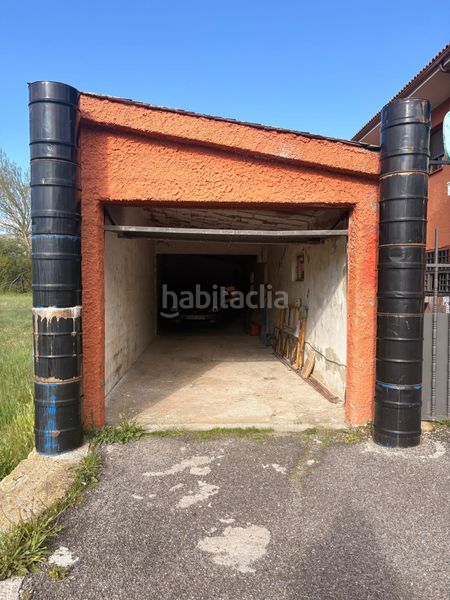 Foto aae63abd-52d8-45cd-91e7-10add7199946. Casa amb calefacció aparcament a Villamanín