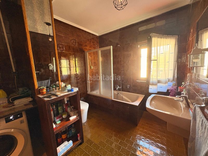Foto f6da33eb-0353-4e11-9af3-85a18dee3bfb. Casa amb calefacció aparcament a Villamanín