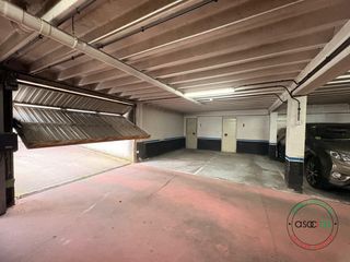 Car parking  Gijón - cl leopoldo alas. Venta de plaza de garaje con trastero en cotoceares
