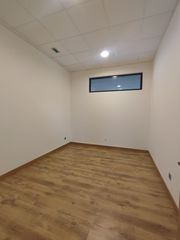 Lloguer Oficina  Cl anselmo solar. Despachos profesionales en alquiler en viesques
