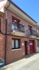 Casa a schiera  Burgo ranero el - cl real. Casa con patio, garaje en el burgo ranero leon