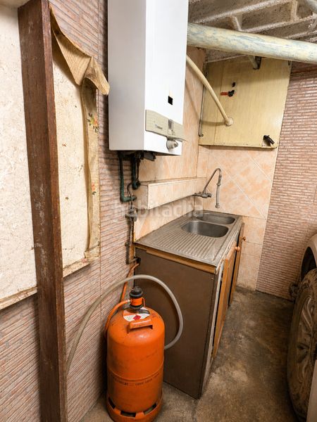 Foto 41c90d14-d5d6-4cff-ae55-c65a52a427b5. Casa amb calefacció a Zona Rural Mieres