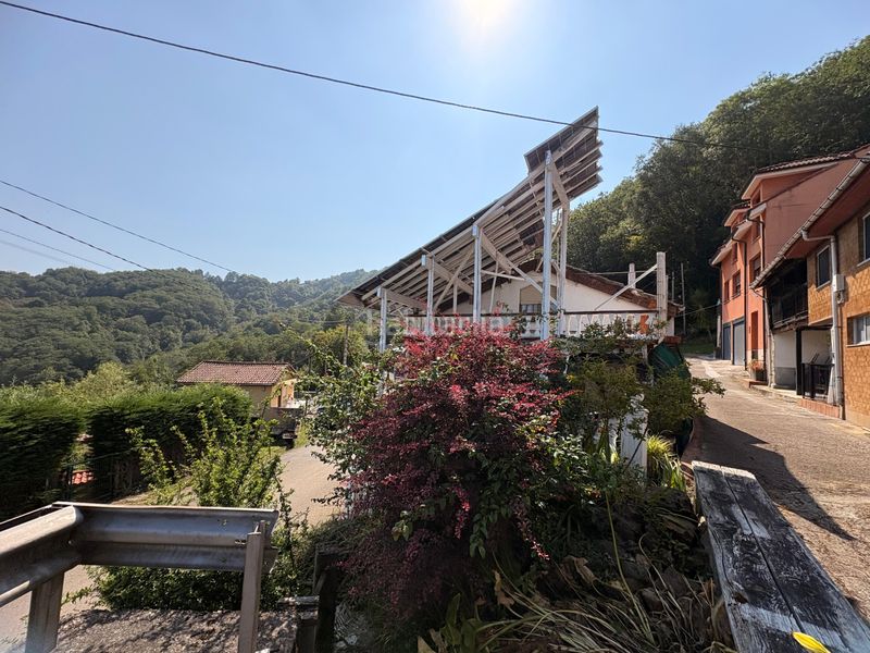 Foto c5e97d19-2795-4e4a-a07b-a1a8ce44e7c9. Casa amb calefacció a Zona Rural Mieres