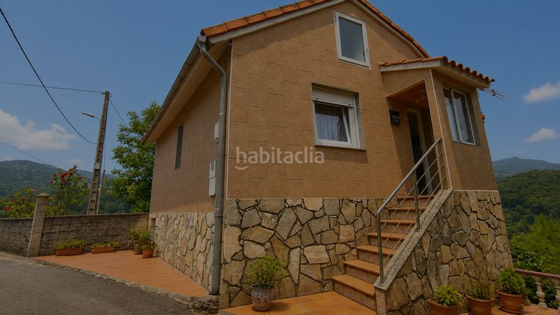 Foto 559e8ce8-bd0d-43c5-8318-f204a2c5ab7d. Casa amb calefacció a La Felguera Langreo