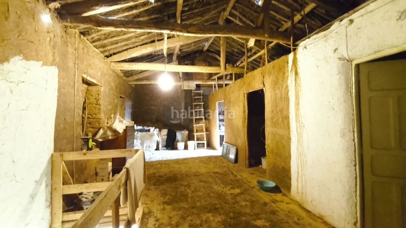 Foto c55e2272-8f47-42be-bf3b-4a253b02551f. House with heating in Santa María del Monte de Cea