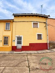 Reihenhaus  Melgar de arriba - cl cuatro calles. Casa de pueblo con patio y 4 dormitorios en melgar de arriba