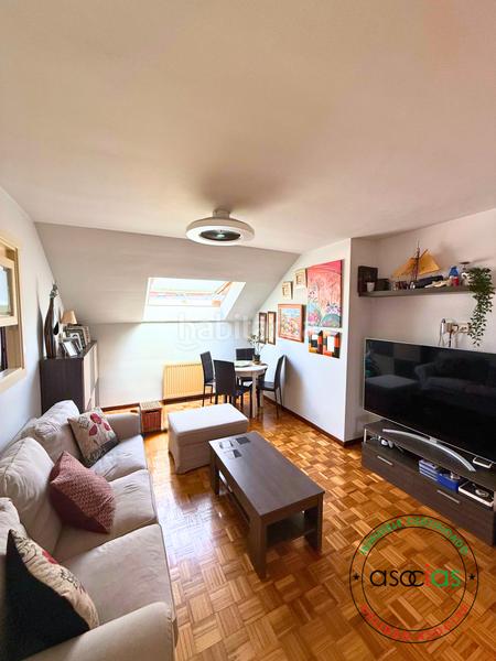 Foto a156fdce-1e3b-4b52-aadb-bb7e508dddc7. Àtic amb calefacció a La Felguera Langreo