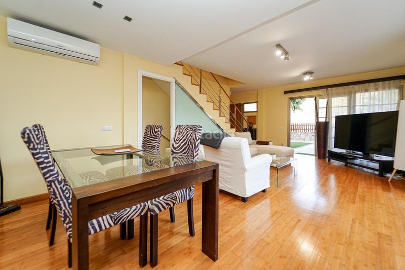 Foto 547ac76f-2a19-4e16-91a3-39d6c286eb86. Chalet dans calle eslovaquia 1 dans Playa del Cura - Taurito Mogán