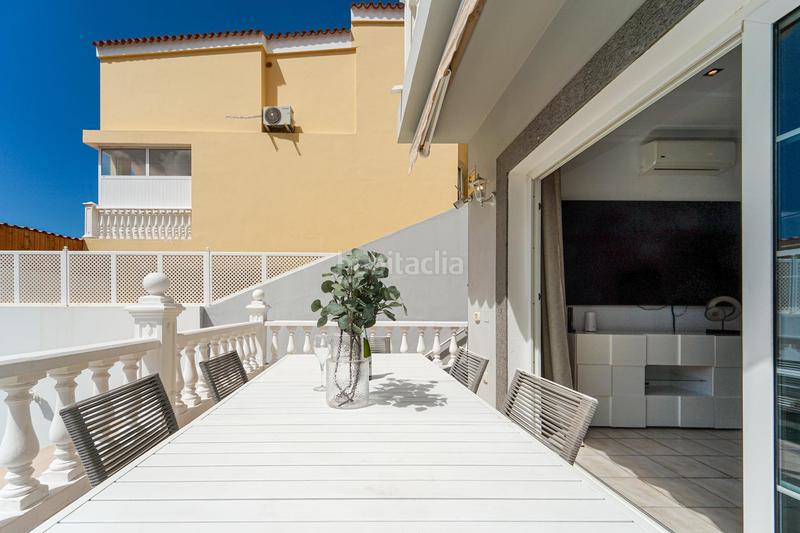 Foto 5c126fe3-d1a5-46e0-ae5d-3957b92188a7. Casa adosada en calle tara 16 amplia casa adosada de 6 dormitorios con apartamento independiente, vistas al mar y azotea en Arguineguín en Mogán
