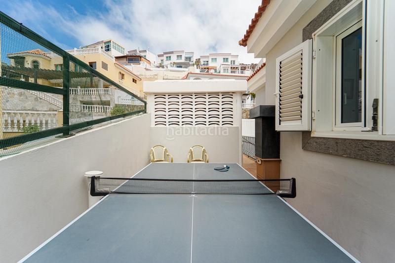 Foto bb4fb905-a9d4-4390-8dca-103a623d4eec. Casa adosada en calle tara 16 amplia casa adosada de 6 dormitorios con apartamento independiente, vistas al mar y azotea en Arguineguín en Mogán