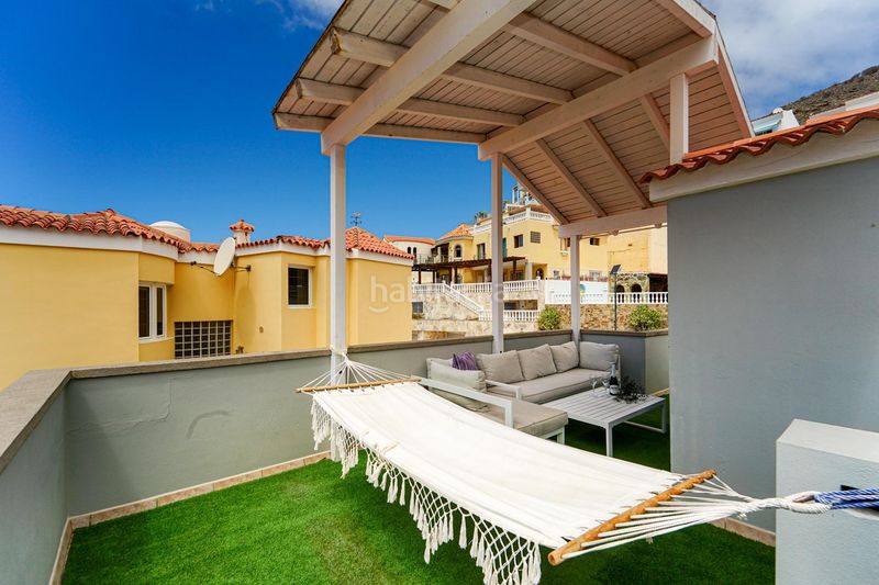 Foto eaec822c-7d43-4035-9468-402f31f9743d. Casa adossada a calle tara 16 a Arguineguín Mogán