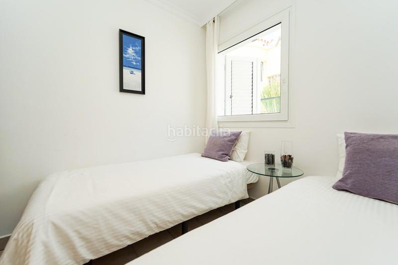 Foto f2a0d2ef-eace-4fd6-badf-fdac1743f44e. Casa adosada en calle tara 16 amplia casa adosada de 6 dormitorios con apartamento independiente, vistas al mar y azotea en Arguineguín en Mogán