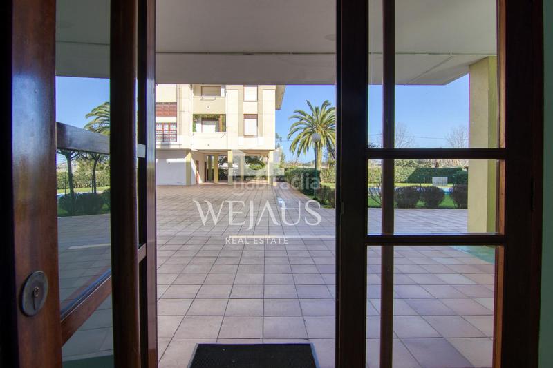 Foto 3eaff544-7985-4ec1-aee8-f2e8cbcd501b. Zweistöckige wohnung in calle comillas 66 in Suances