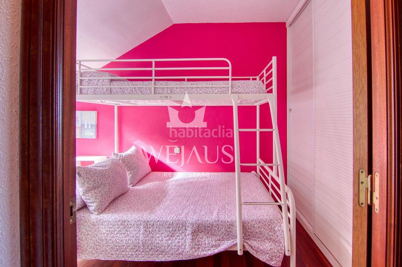 Foto 9c5a31ce-fac9-4ed5-ad44-7c14d1180c8d. Zweistöckige wohnung in calle comillas 66 in Suances