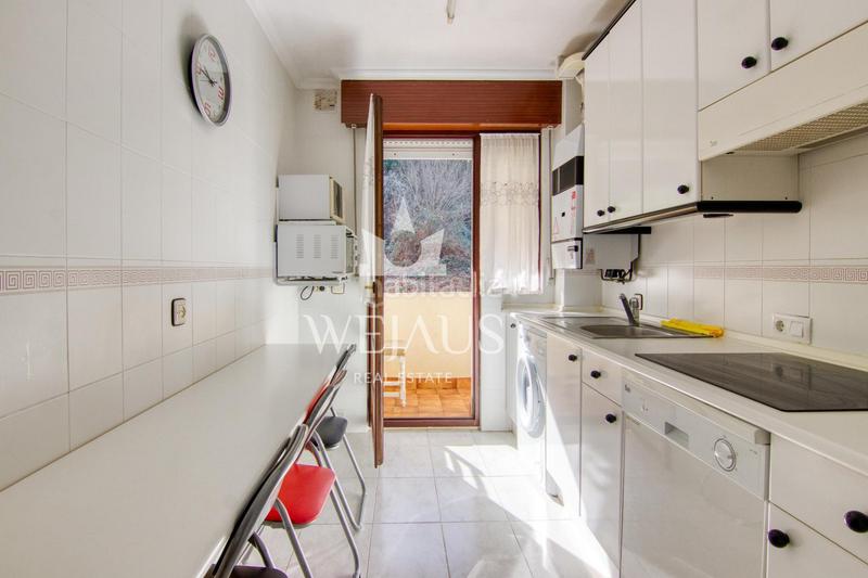 Foto b957fb3e-ba67-4d23-b6f1-3385ca7c1ca8. Zweistöckige wohnung in calle comillas 66 in Suances