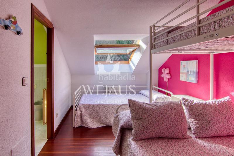 Foto e8eb2f9c-bd94-43fa-8f80-11392624d564. Zweistöckige wohnung in calle comillas 66 in Suances