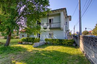 Casa a Calle fernandez vallejo 86. Casa en tanos, torrelavega