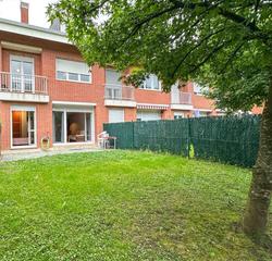 Planta baixa a Barrio san jose 2. Bajo con jardin con licencia turistica en boo de pielagos