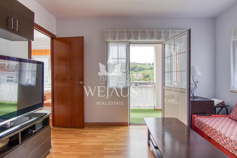 Foto e70f6967-1d83-458b-8e13-0e57089e03ba. Piso en calle del doctor enrique oti 4 piso en venta con vistas al mar en Suances