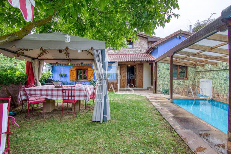 Foto a977f23b-7ef6-4895-8303-358305140d6a. Chalet en plaza espinilla 20 casa de cuento espectacular en campoo en Hermandad de Campoo de Suso