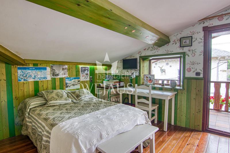Foto b83c048e-6853-40a8-9251-be72d969aaa7. Chalet en plaza espinilla 20 casa de cuento espectacular en campoo en Hermandad de Campoo de Suso