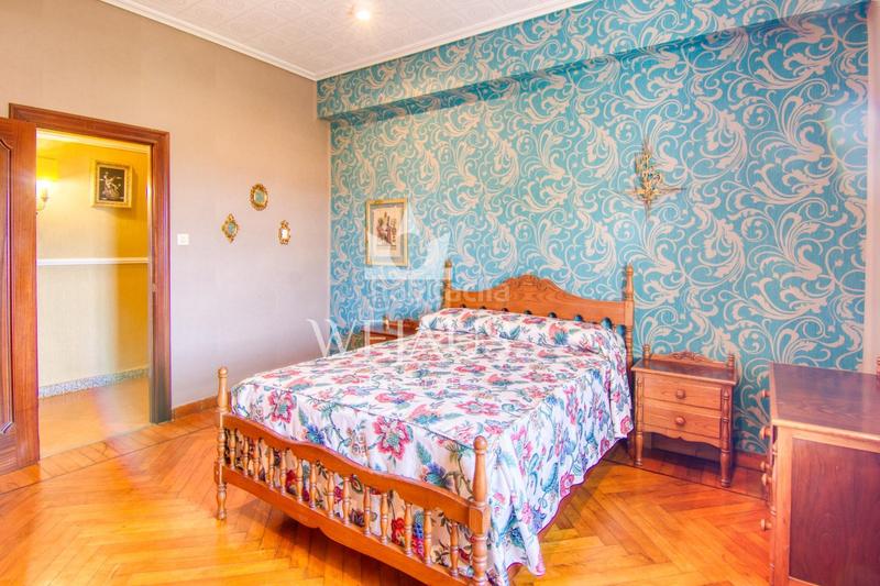 Foto 30639ebf-7556-41dd-a0e0-8d0e3ca7fde6. Casa en barrio cotera (la) 1 impresionante casa con terreno urbano en Piélagos