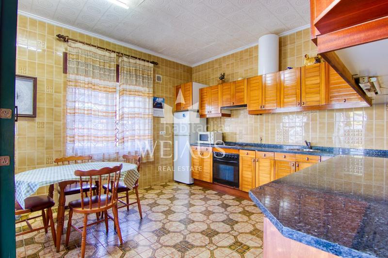 Foto 4dd58f4b-8f01-4d51-963c-bc35e03ec520. Casa en barrio cotera (la) 1 impresionante casa con terreno urbano en Piélagos