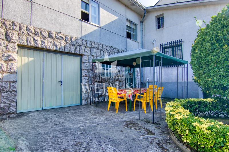 Foto 96dd67ba-1388-4783-a3d3-26ac3010ec84. Casa en barrio cotera (la) 1 impresionante casa con terreno urbano en Piélagos