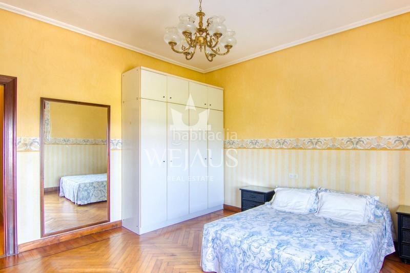 Foto d31ae5b6-a59b-43c5-a1c1-b364bd3f5375. Casa en barrio cotera (la) 1 impresionante casa con terreno urbano en Piélagos