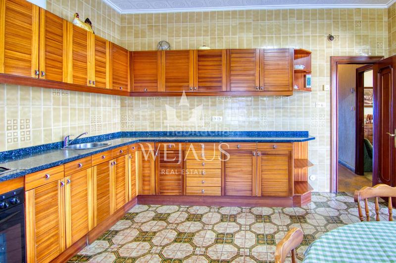 Foto e9ec1112-9c8e-43c3-a353-2498c8e9ff3f. Casa en barrio cotera (la) 1 impresionante casa con terreno urbano en Piélagos