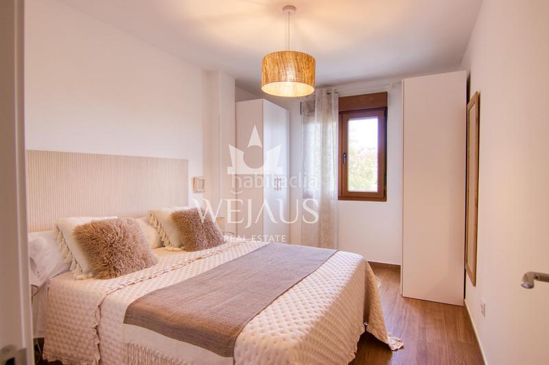Foto 7b96af9d-dddb-4e90-8ff6-2d916cfc2852. Piso en calle de isaac peral 7 impecable piso a un paso de la playa en Suances