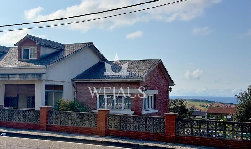 Foto 70b2946b-d075-41c4-bd06-62cd17c4972e. Residential plot in barrio cotera (la) 1 in Liencres Piélagos