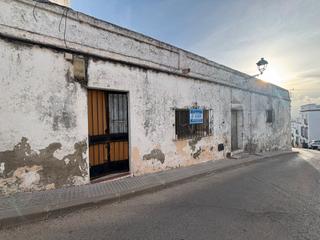 Casa a Benalup. Inmueble en pleno centro a reformar ??