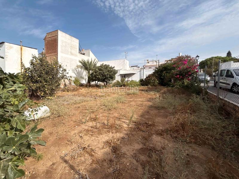 Foto edda92dd-b7f8-48b3-8d02-fd86c39f8e57. Terreno residenziale in calle antonio machado 9 in Benalup