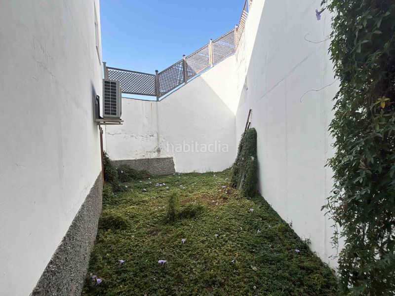 Foto 55ae2e26-1db8-4682-8cd8-1c10ab5e4845. Local comercial a Benalup