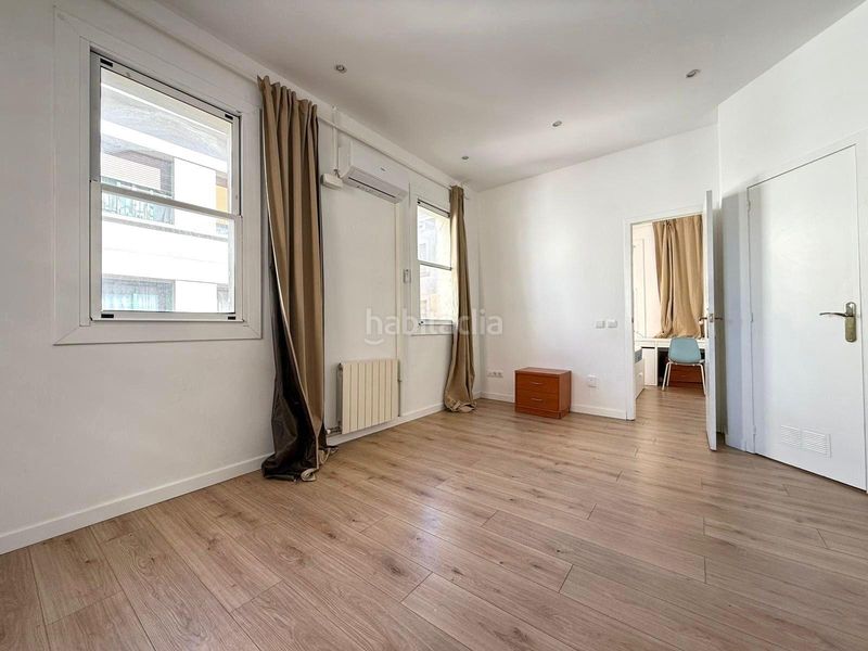 Foto fc3c91fe-1a15-41b4-b04e-15e44ad10ef7. Pis a Barceloneta Barcelona