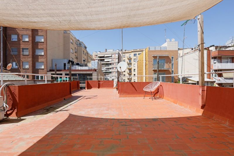 Foto b217de8a-5298-4804-975c-c3d593b9fa65. Ático  en venta en carrer de déu i mata, 142, Barri de les Corts en Barcelona