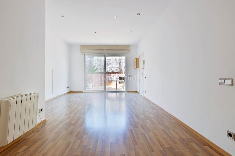 Foto e8632596-a41a-46b9-8ddd-fdf07c5bd1d2. Ático  en venta en carrer de déu i mata, 142, Barri de les Corts en Barcelona