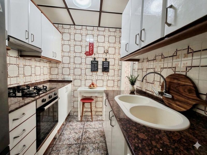 Foto 96efb82b-5097-4c74-a5a0-982a062ca1fd. Àtic a Roquetes Barcelona