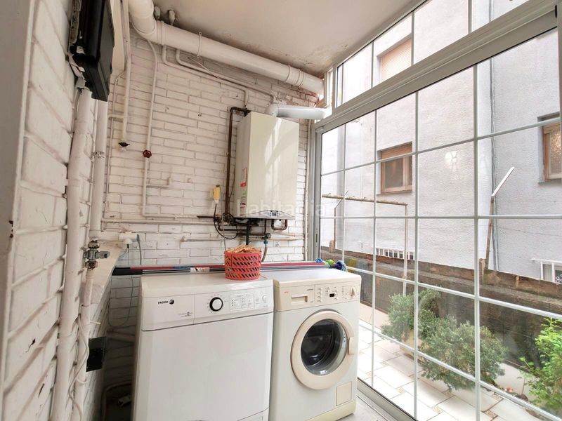 Foto 2a8d6666-a36c-4140-84b7-19a35b1bb0a7. Planta baixa a La Font d´en Fargues Barcelona