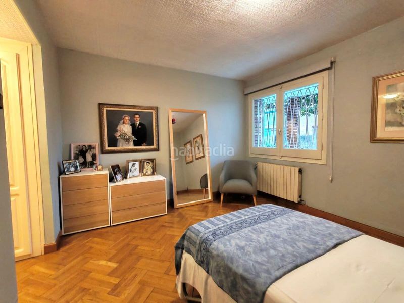 Foto ccba11a0-bebd-470b-91b2-99922fb7b7b0. Planta baixa a La Font d´en Fargues Barcelona