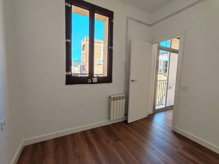 Pis a Sants. Piso en venta sants