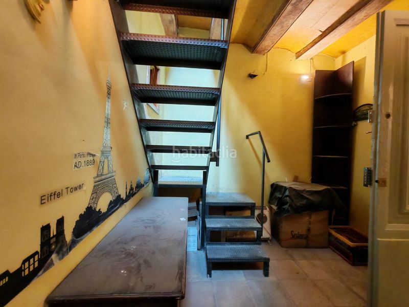 Foto f1760f9c-7665-460c-87ef-3b078f192188. Apartament amb aparcament a Raval Barcelona