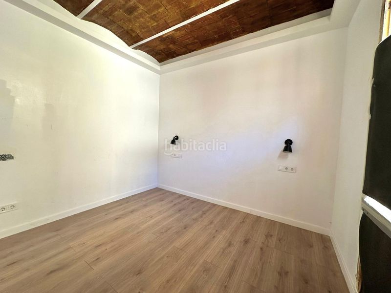 Foto b78cc0db-6440-4f8f-80fb-3e6e8dbb6118. Apartament a Sagrada Família Barcelona