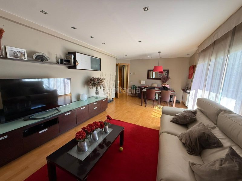 Foto 9bcff40b-9755-4bb3-848f-26795ee9b40a. Apartament amb calefacció aparcament a Sants-Badal Barcelona