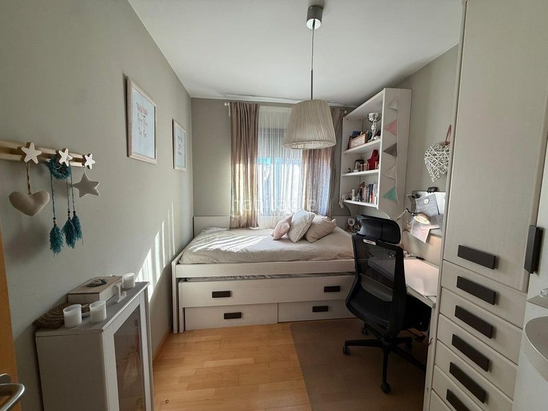 Foto de286c26-19c3-4c3b-a00d-f3ace7d9ff58. Apartament amb calefacció aparcament a Sants-Badal Barcelona