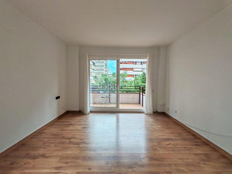 Foto b8fd4f38-3fed-4c1f-adf8-41c7cc1d0cf7. Apartament amb calefacció a Sant Ramon - Maternitat Barcelona