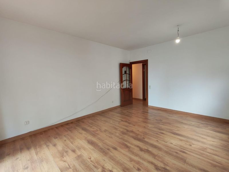 Foto fd5a6222-606e-4356-85ce-7e4882f785a6. Apartament amb calefacció a Sant Ramon - Maternitat Barcelona