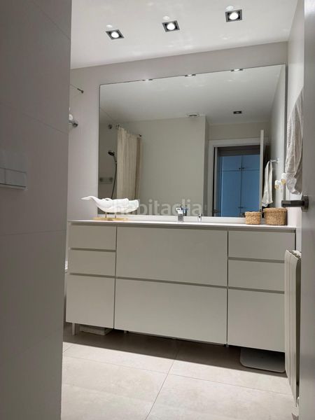 Foto 1b9ad04c-faeb-4c7c-aa1c-3b1775f02514. Apartament amb calefacció a El Camp de l´Arpa del Clot Barcelona