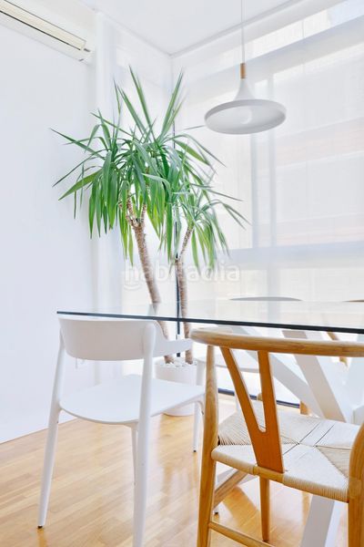 Foto 4bd711f8-aec7-4247-8caf-6cce599b2c15. Apartament amb calefacció a El Camp de l´Arpa del Clot Barcelona